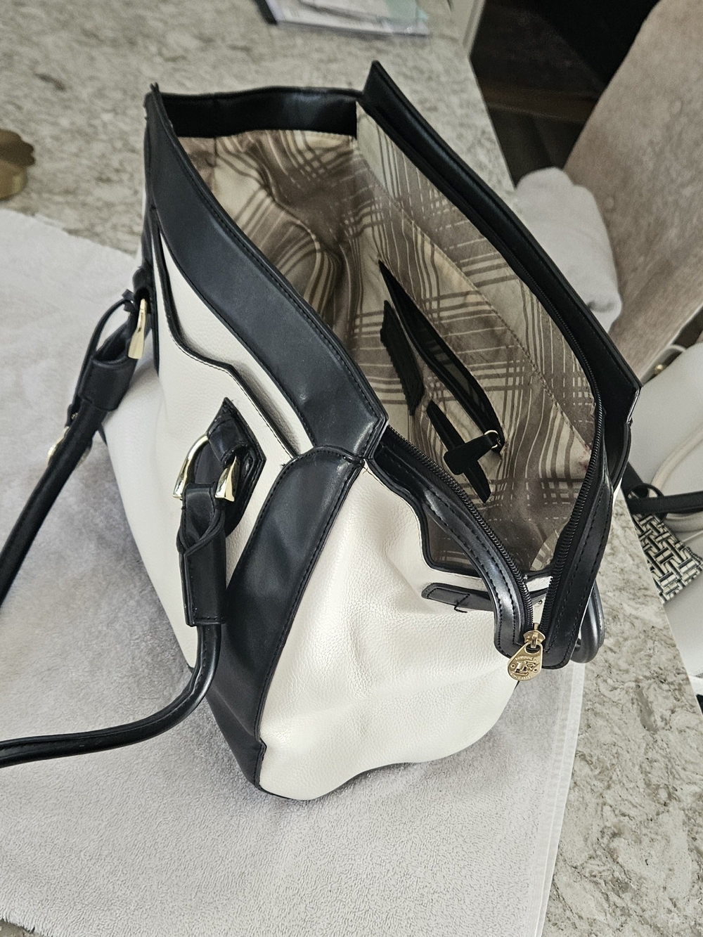 London Fog Black & White Structured Satchel - Picture 4 of 5